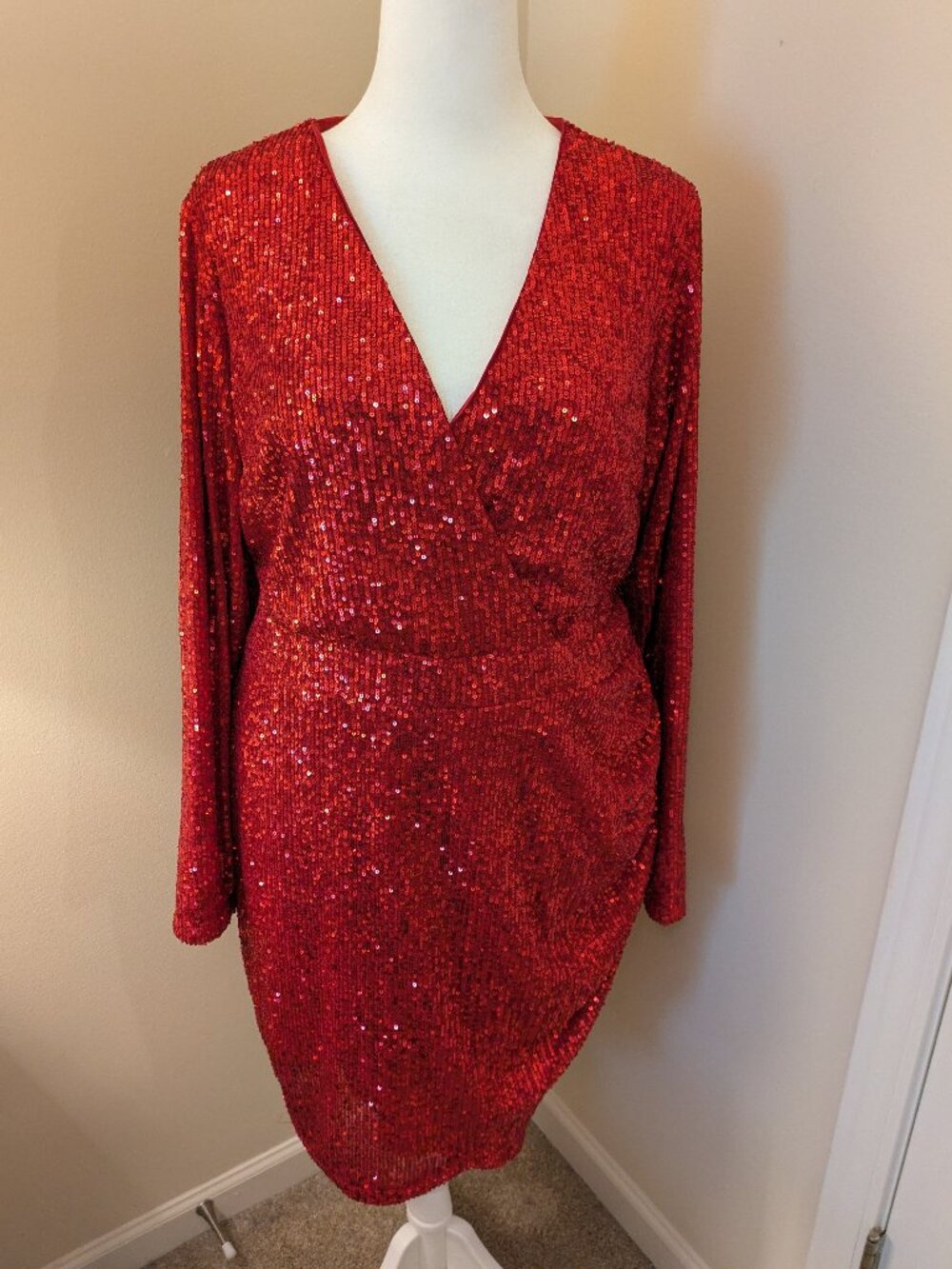 Torrid 1X Red Sequin Long Sleeve Surplice Bodycon Dress NWT Holiday Glam